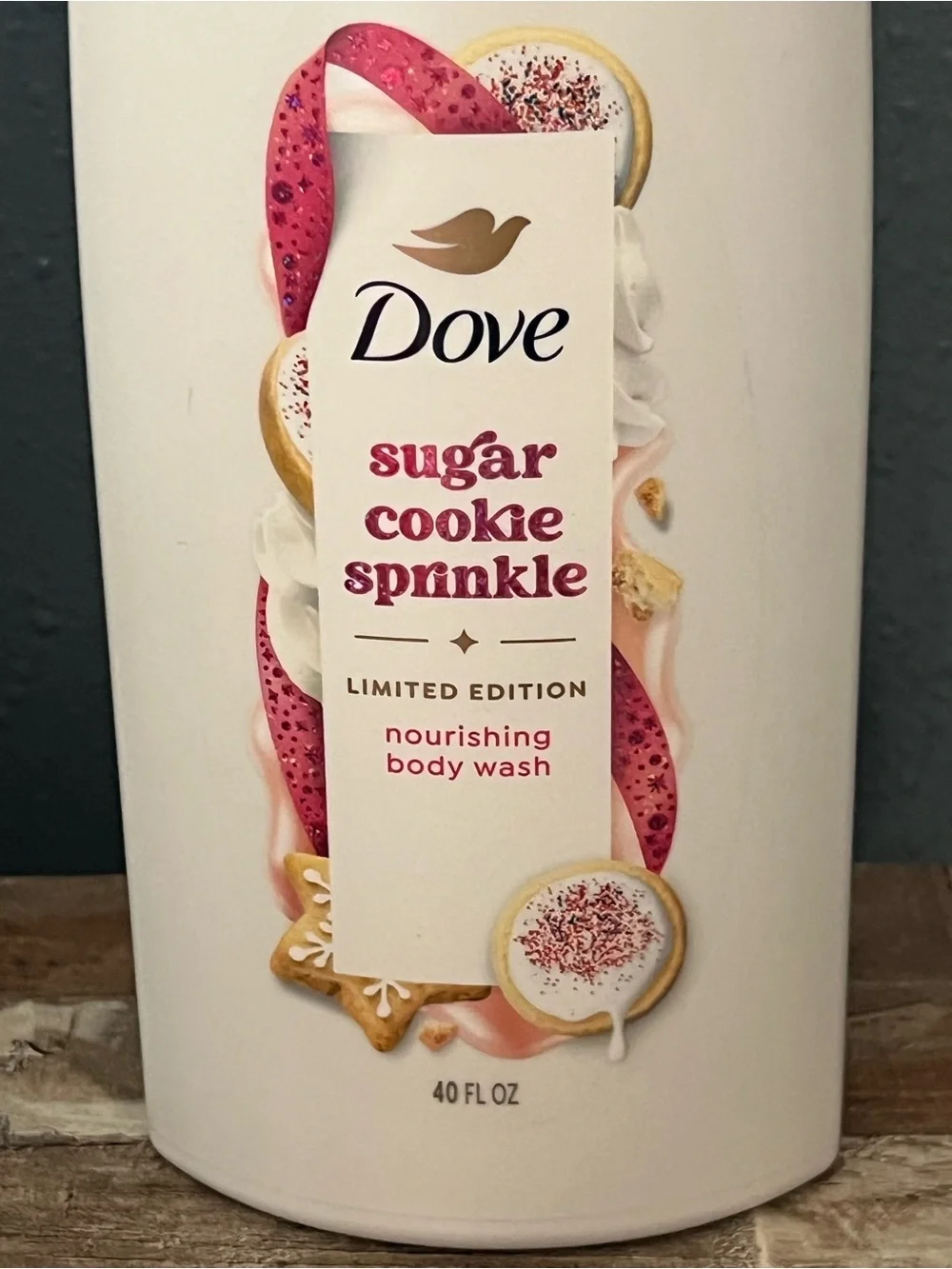 Dove Limited Edition Holiday Treats Big 40 Ounce Sugar Cookie Sprinkle Body Wash